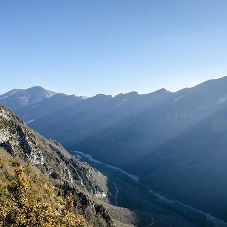 Gite Lechappee Bleue Dromoise - La Chambre Aouste-sur-Sye Esterno foto